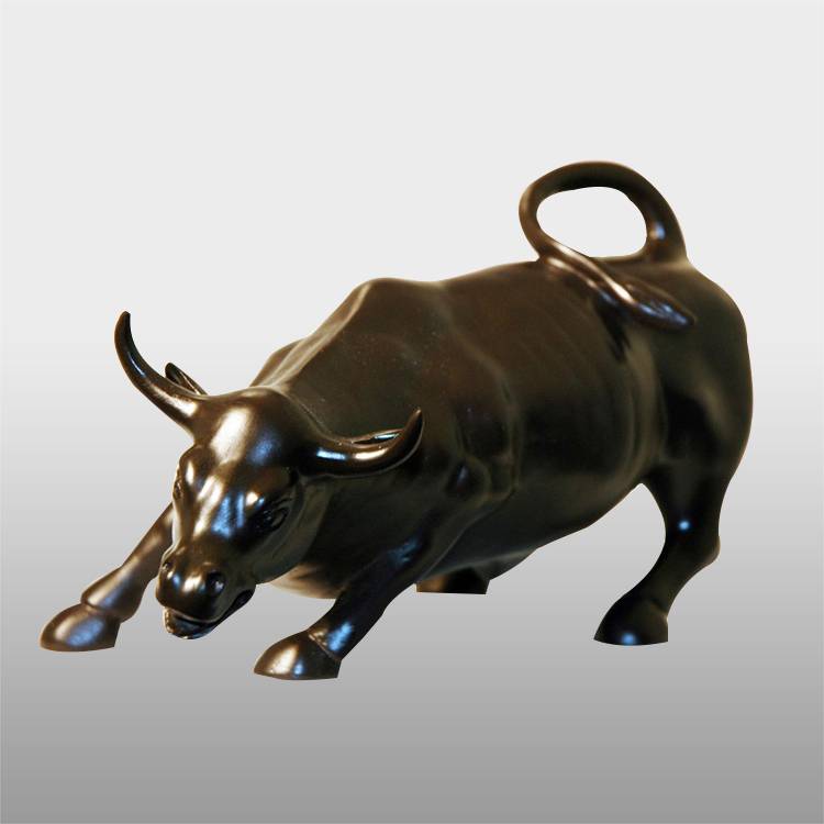 Factory life size metal bronze sculpture mombe bull statue iri kutengeswa