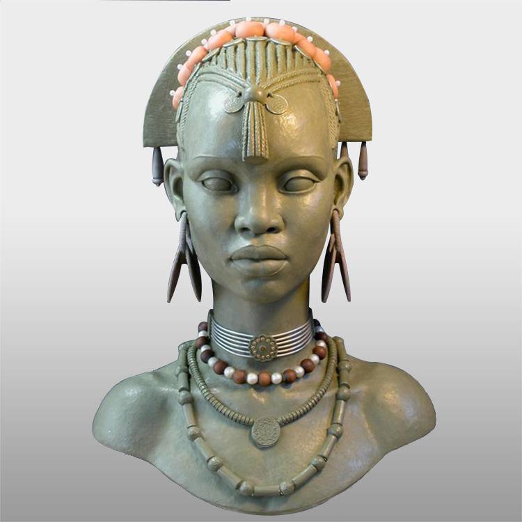 प्राचीन बड़ी आदमकद महिला सिर वक्ष प्रतिमा