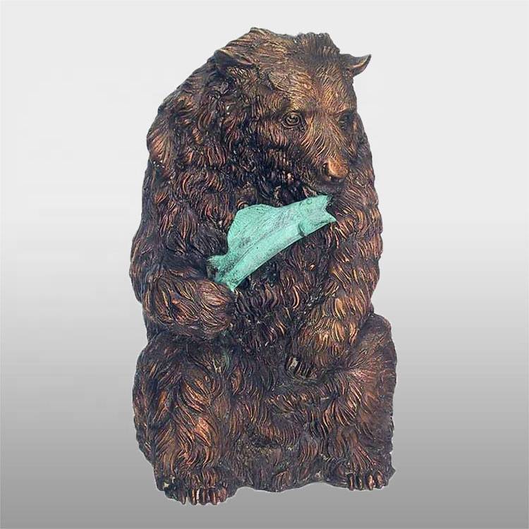 Dzīvnieka izmēra lāča statuja bronzas dārza rotājuma dzīvnieku skulptūra