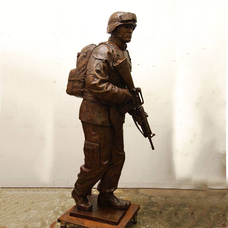 Վաճառվում են մեծ բացօթյա ձևավորում պարտեզի իրական չափի գործիչներ բրոնզե զինվորի արձաններ
