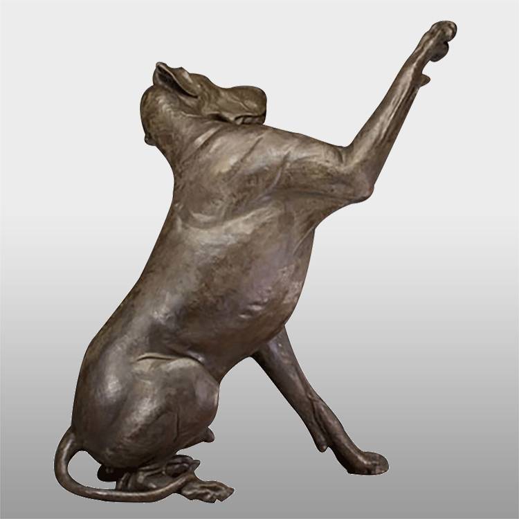 Trang trí thủ công kim loại kích thước thật điêu khắc con chó