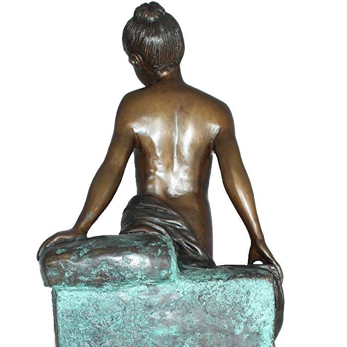 آرائشي ڪاسٽنگ ڊانسنگ گرل لائف سائز وومن مجسما Bronze Lady Fountain
