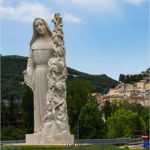 Räätälöity luonnonmarmoripatsas luonnollisen kokoinen kivi Rita of Cascia Sculpture