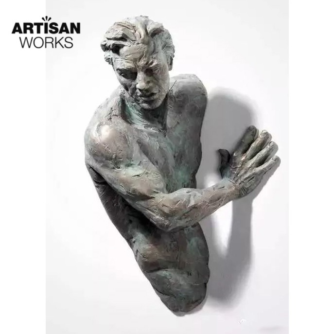 Вечное противоречие между рабством и свободой – итальянский скульптор Маттео Пульезе Оценка настенных фигурных скульптур