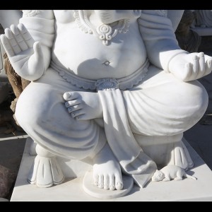Irħam abjad Reliġjuż minquxin bl-idejn Lord Ganesha Statue