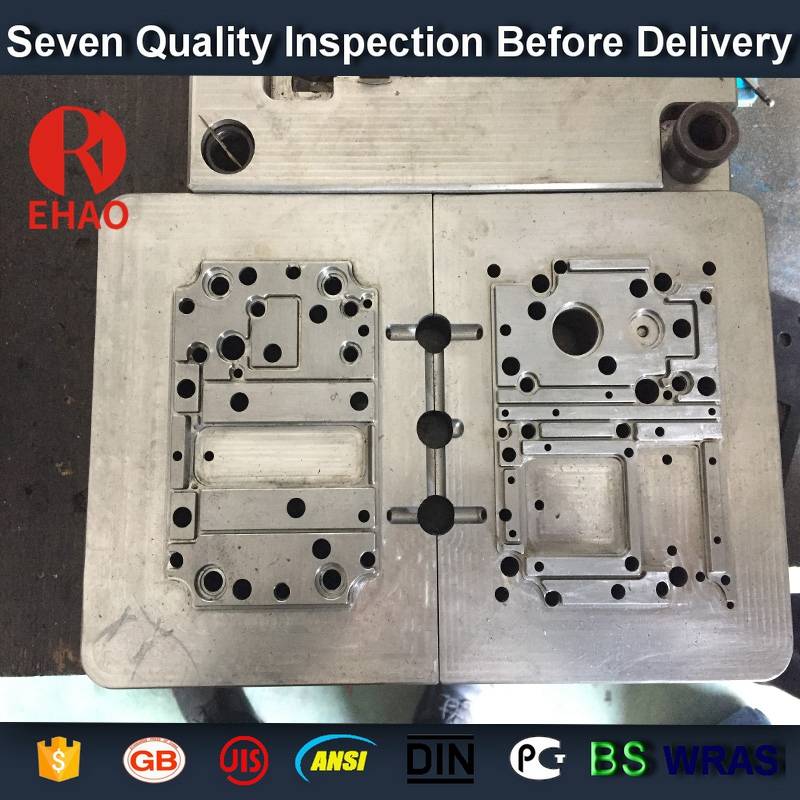 Holiday sales
 3 plate injection mold, mold injected plastic in Swiss
