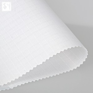 REVO™ Stuk Plaid Oxford Polyester