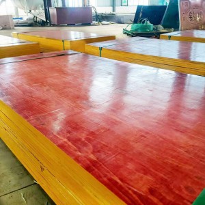 18 mm Red Phenolic Plywood Rate Online
