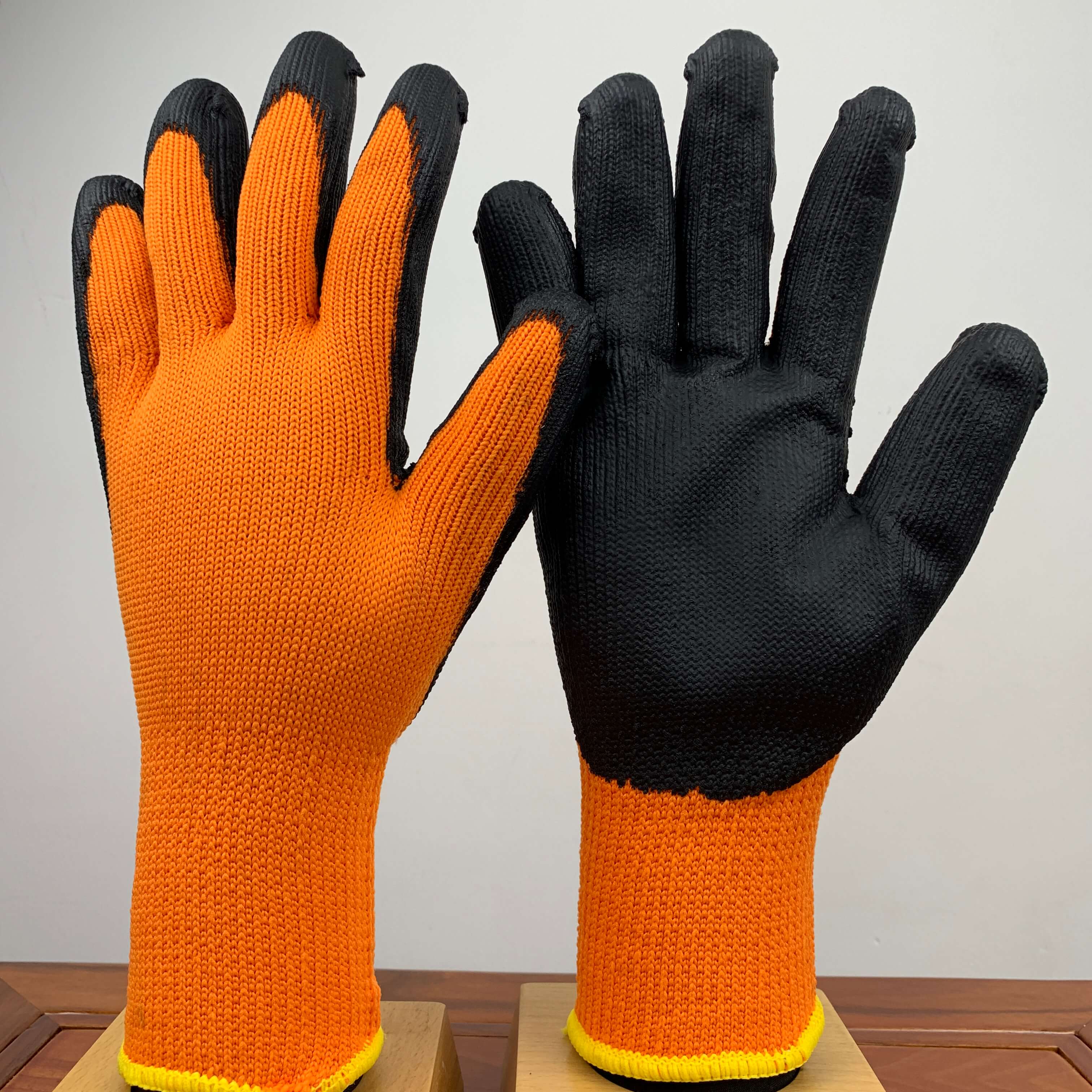 Latex Winter Grip Glove WLA607B