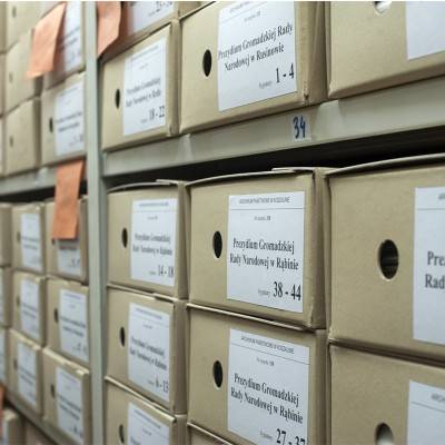 Systemlösungen zur Überwachung der Umgebungstemperatur und -feuchtigkeit für Archivlagerräume