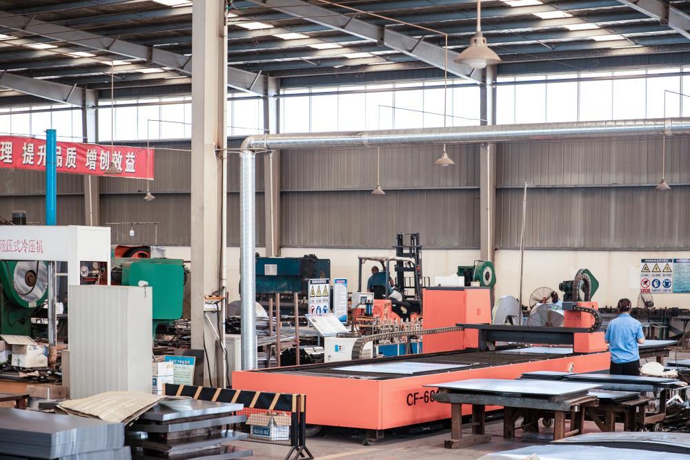 Most of our production equipment include imported CNC processing laser cutting/CNC bending and coating machines etc. Professional operators with over 20-year experience in steel office furniture industry. Highly educated design teams offer you quality layouts of office, school, hospital, army forces etc.