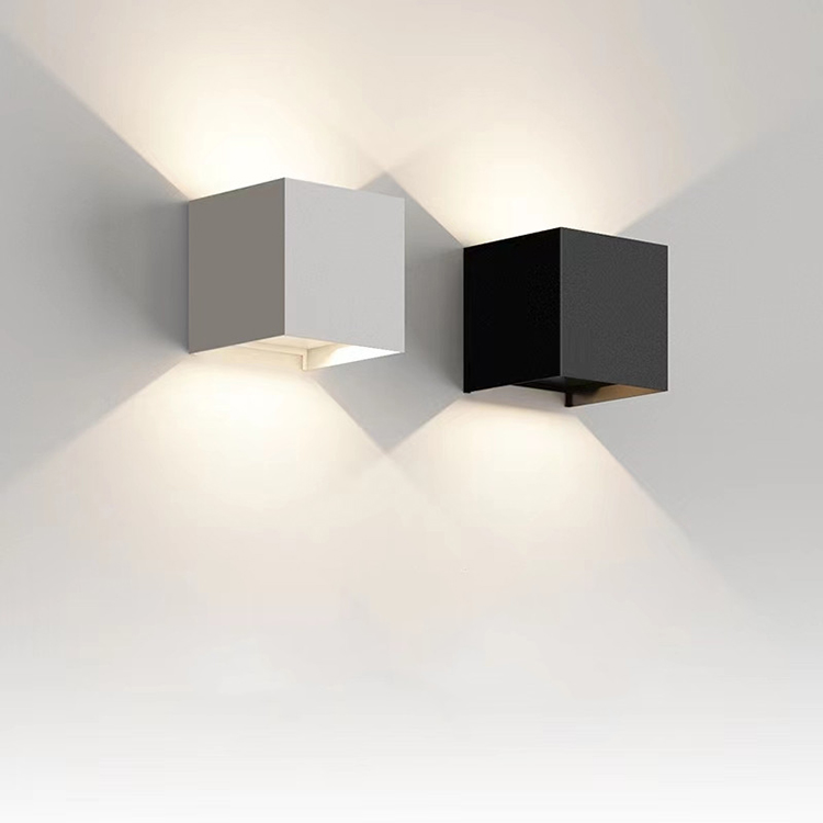 HITECDAD Lampada da parete LED in alluminio IP65 Impermeabile Nera Moderna Lampada da parete quadrata Tipo di muru Lampadina rimpiazzabile