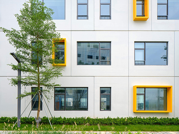 Modern Prefab Premanent Modular School Buildings Used For Students Having Class Featured Image