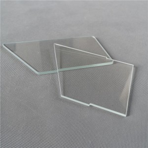 Pasirinktinis skaidrus stiklas, ypač skaidrus stiklas, mažai geležies g...