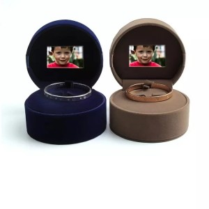 Individuelle Präsentation, luxuriöse 2,4-Zoll-LCD-Bildschirm-Ring-Hochzeitsgeschenk-Schmuck-Video-Armreif-Box