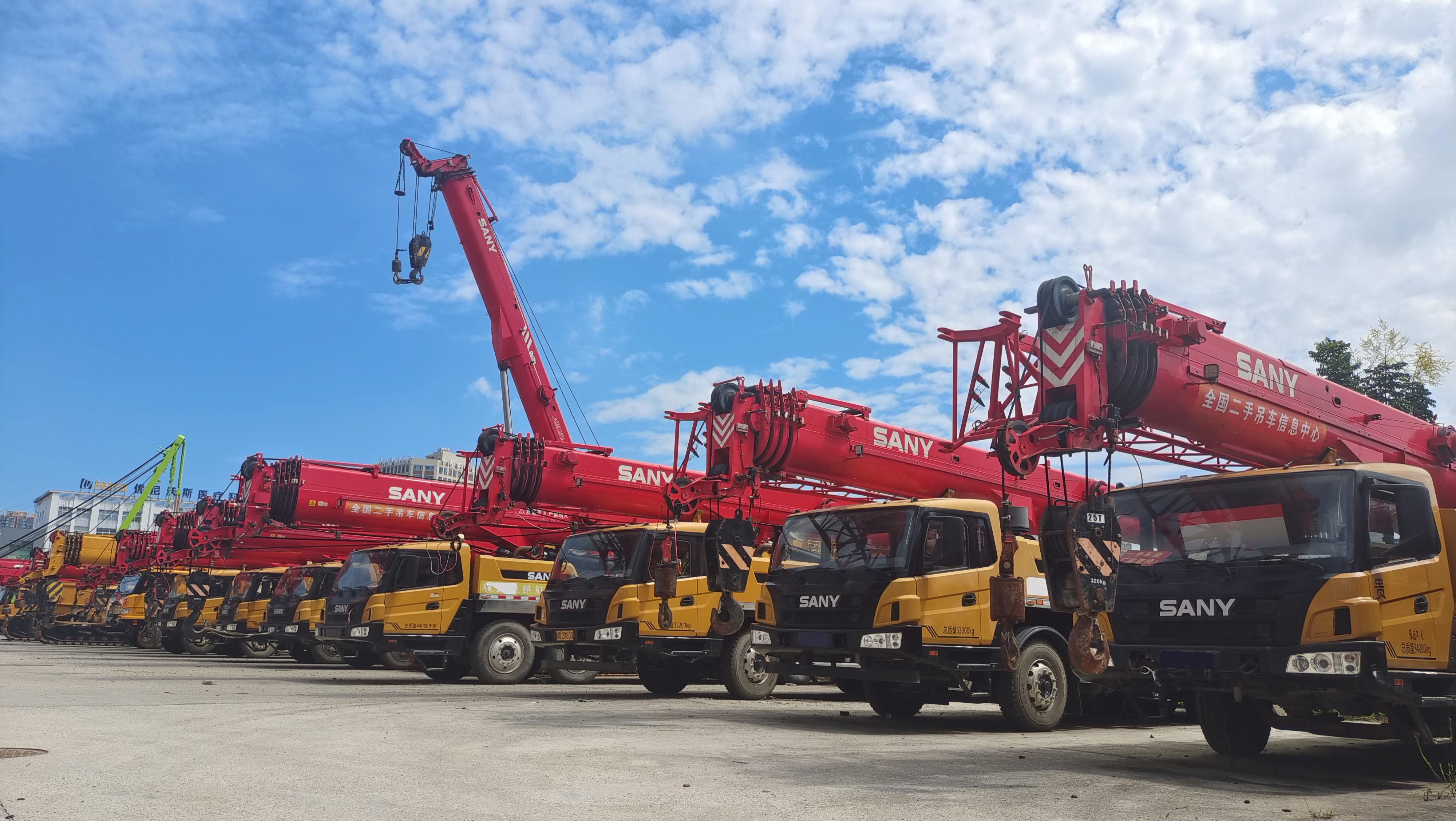 Choosing the Right Used Crane for Your Project