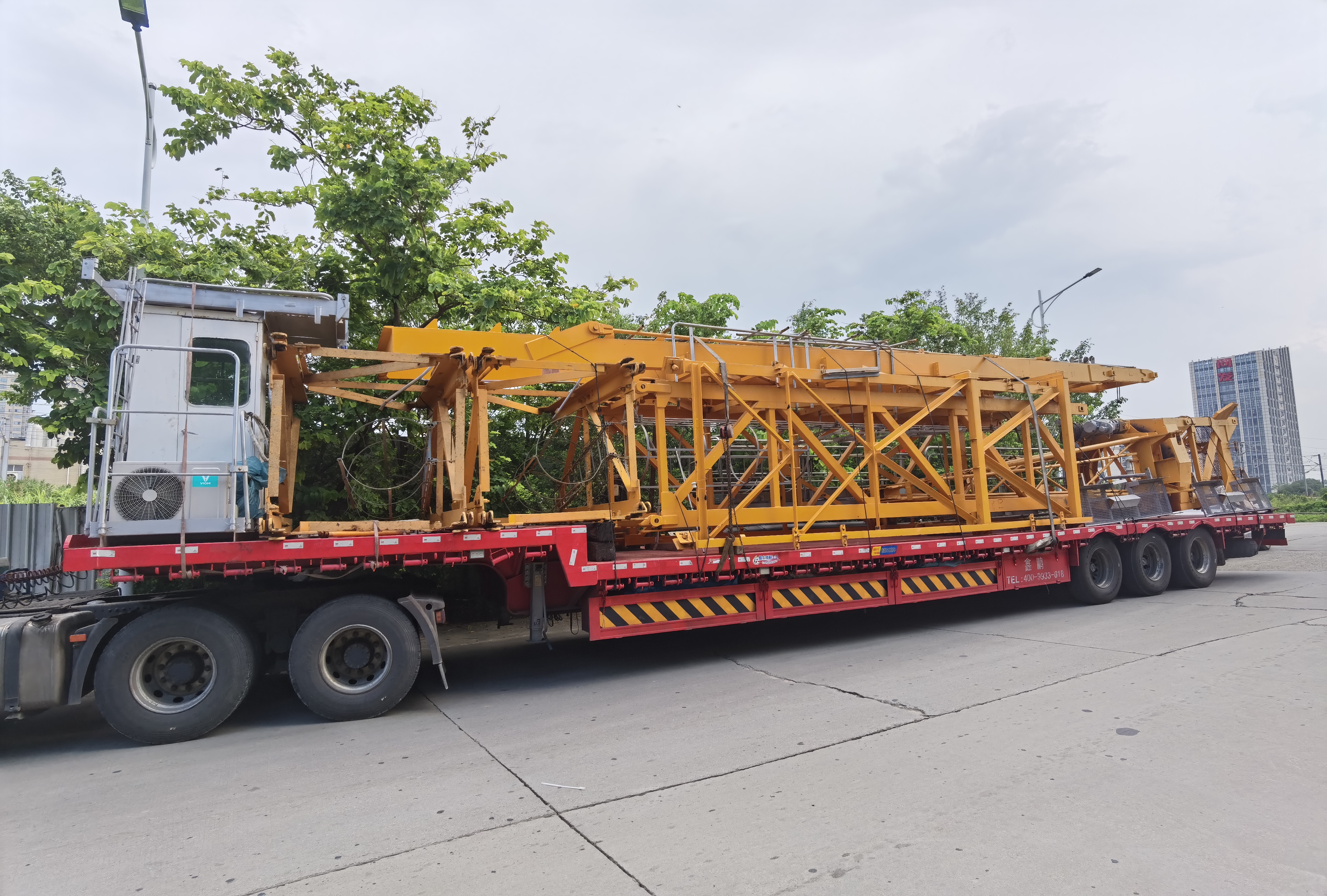 What Different Between Lattice Boom Crane and Telescopic Crane and How to Choose them?