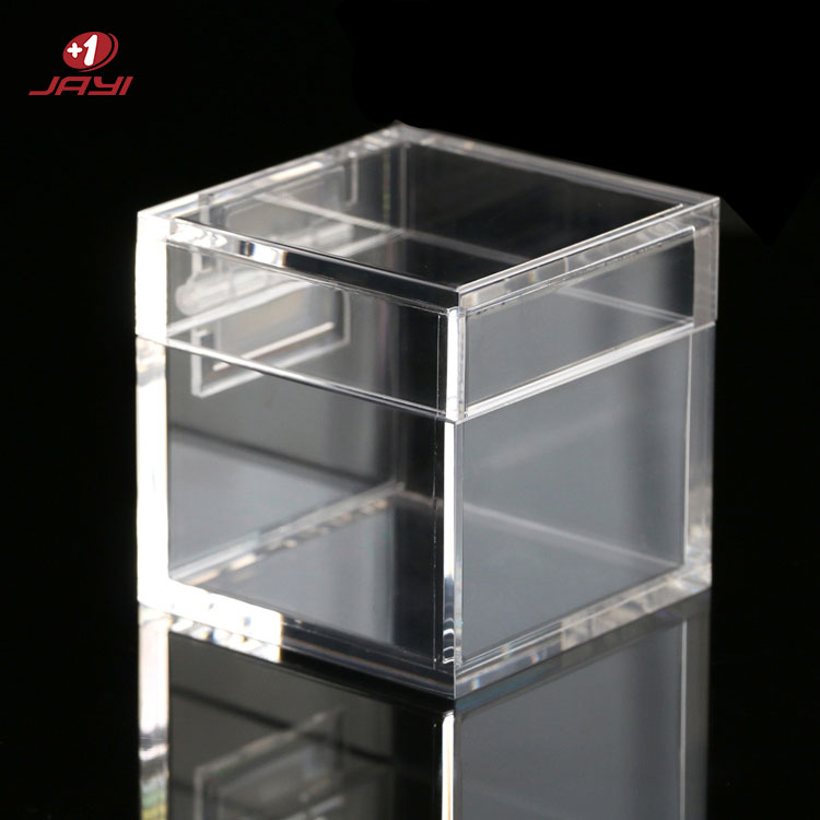 What Are The Features Of Acrylic Boxes With Lids?