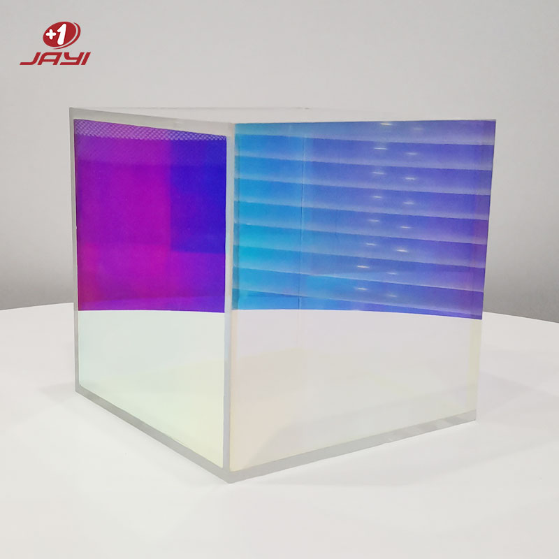 What Are the Advantages of Custom Iridescent Acrylic Boxes?