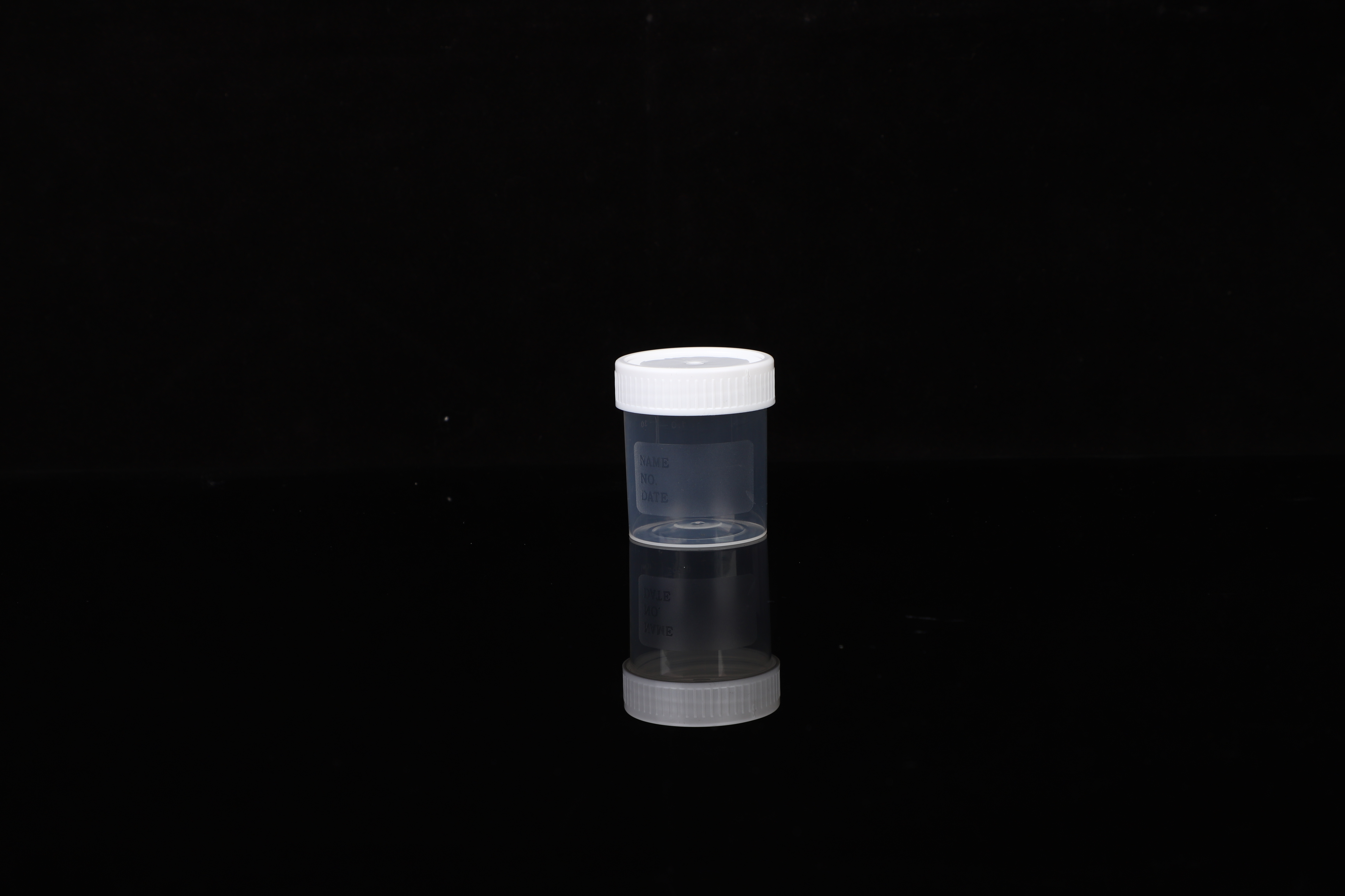 Одноразовый стерильный стаканчик для мокроты из полипропилена с герметичными гайками