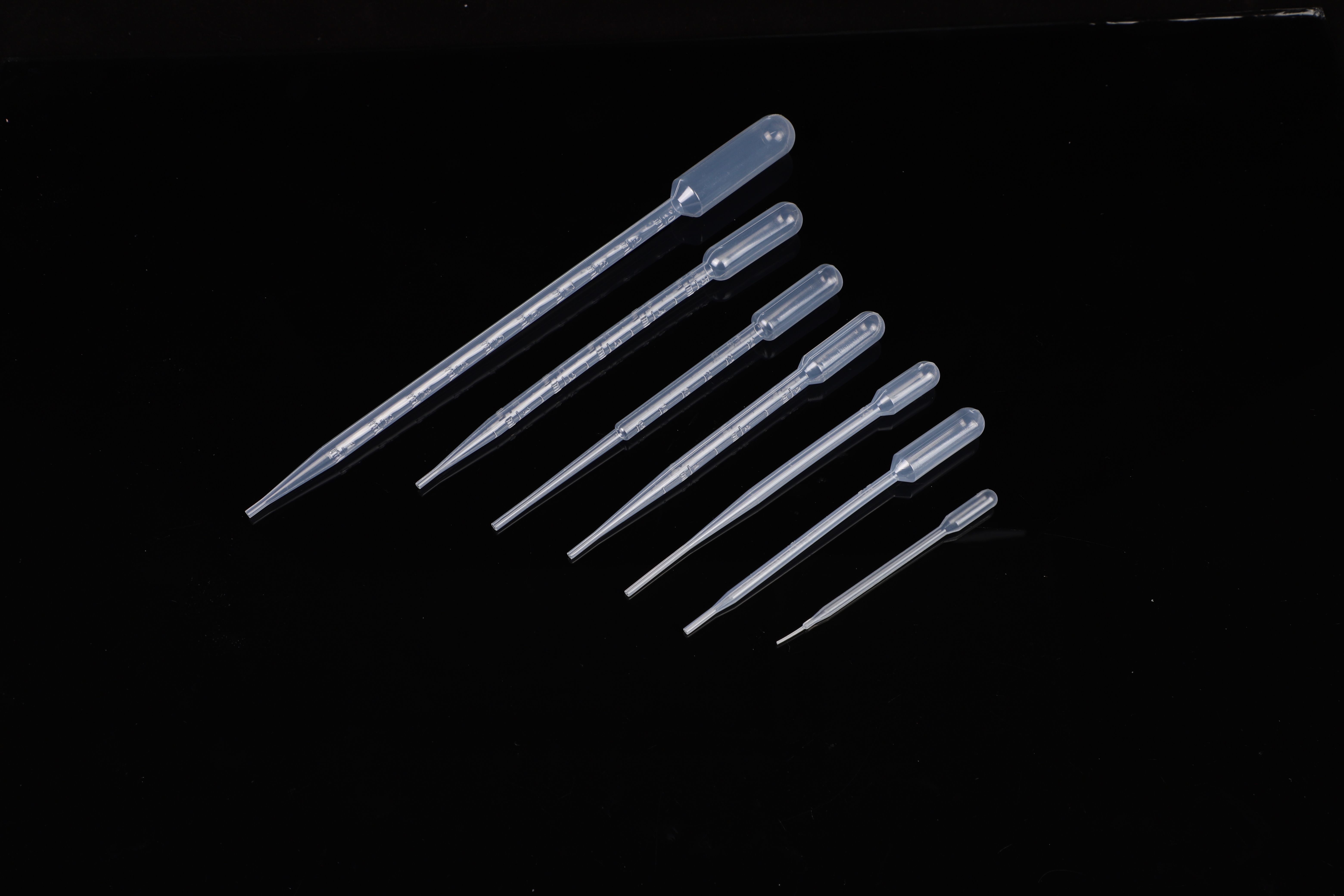 Laboratory disposable Pasteur pipette sterile separate PE packaging