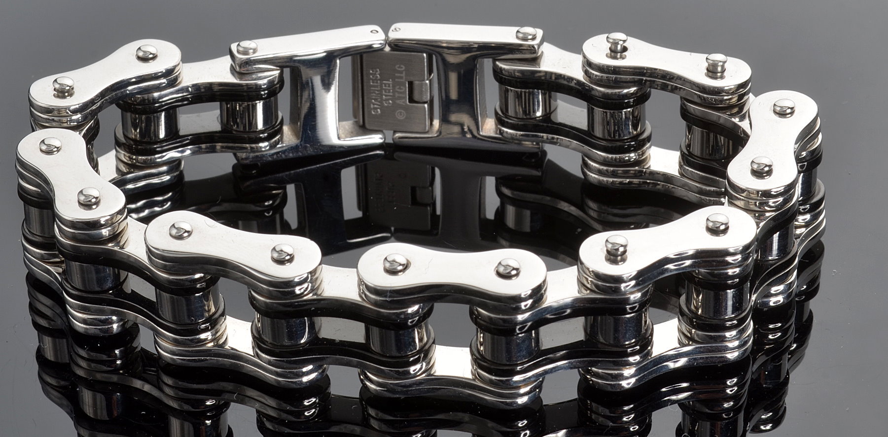 The development history and application of roller chains