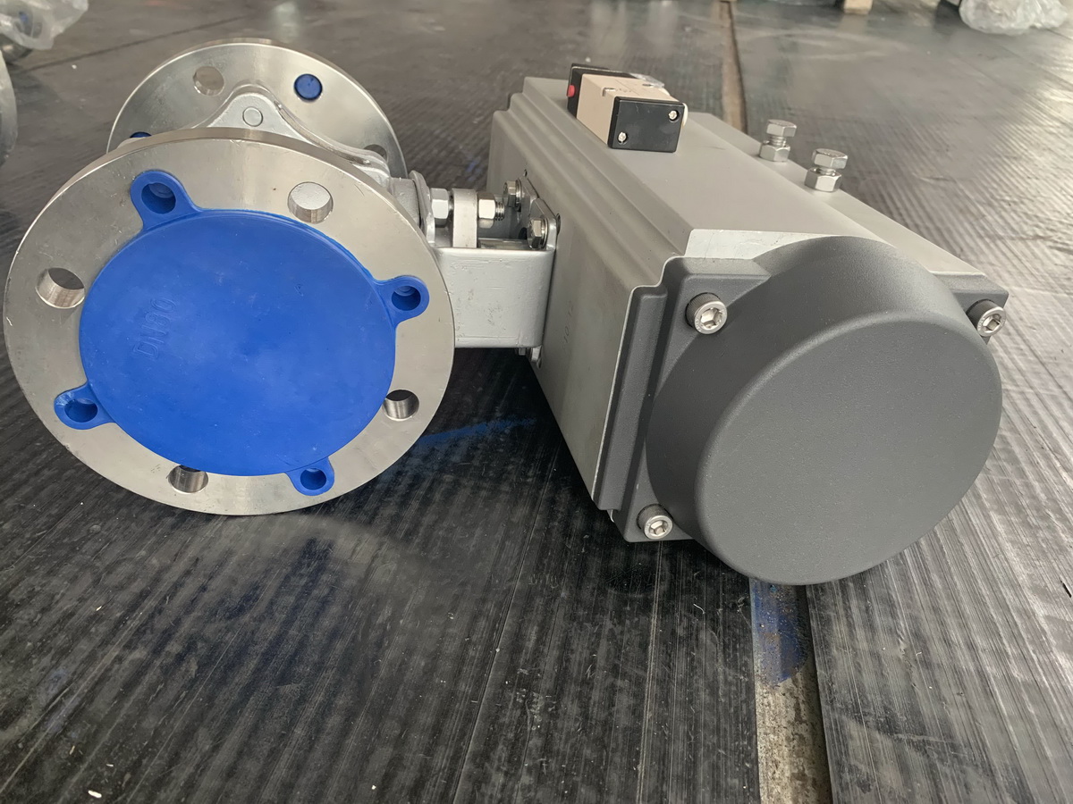 Angle type regulating valve in production is how to use? Labyrinth control valve successfully solved the problems of cavitation, noise and vibration of ordinary valves