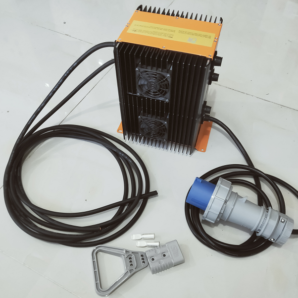 OBC  Q1-8KW  DC12-120V  50-120A smart charger for heavy vehicles
