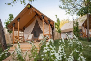 Luksuzni glamping hotelski safari šator