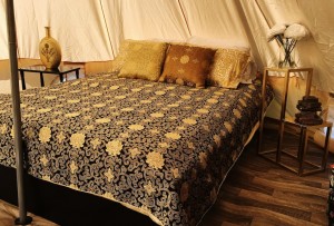Sıcak satış Fabrika Doğrudan Aile Glamping Otel Bell Safari Açık Kamp Için Düğün Çadırı NO.084