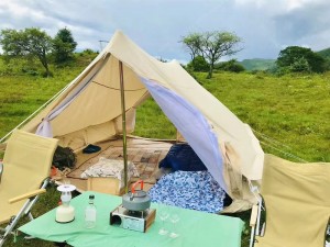 Outdoor-Campingzelt in Firsthausform