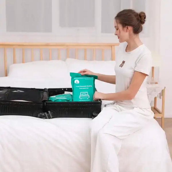 Disposable sheets: a convenient solution for travelers