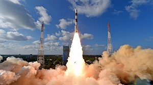 Intia laukaisee avaruusaluksia IoT:tä varten