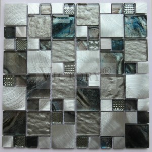 Beira aluminiozko mosaikoarekin nahastuta Mosaiko metaliko beltzaren teila metalezko eskuiladun mosaikoen mosaikoa Backsplash ideiak