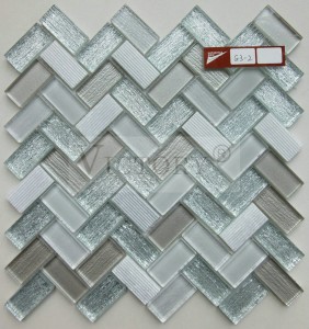 Imprimare țesătură Grey Herringbone Piatră de mozaic Piatră de sticlă Cristal Decor de perete Mozaic finisat mat Produs fierbinte Crystal White Marble Linear Backsplash Mozaic