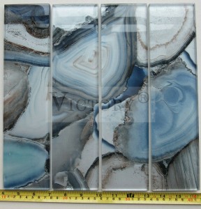 Najnovšie umelecké dlaždice z bieleho skla na dekoráciu stien 75 x 300 mm obdĺžniková laminovaná sklenená mozaika do kuchyne Najpredávanejšie sklenené dlaždice z bieleho achátového mramoru