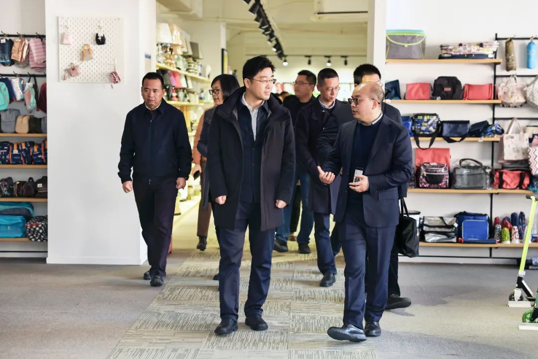 MU Group|Deputy Mayor Ganghui Ruan Visited Yiwu Operation Center