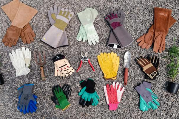 Let’s customize your own garden gloves together!