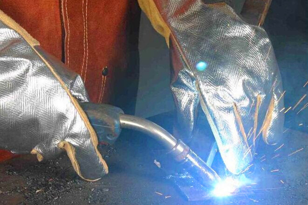 Cowhide, Sheepskin, Aluminum foil welding gloves for your choice.