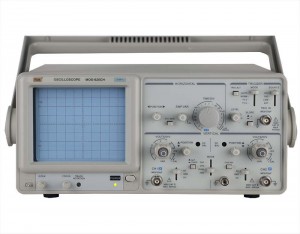 Osciloscopio analógico MOS-620CH