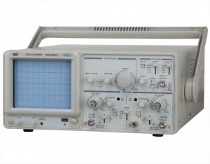 MOS-620CH analogt oscilloskop