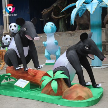 Chinese Silk Lantern Animal Bear Art Lantern For Sale