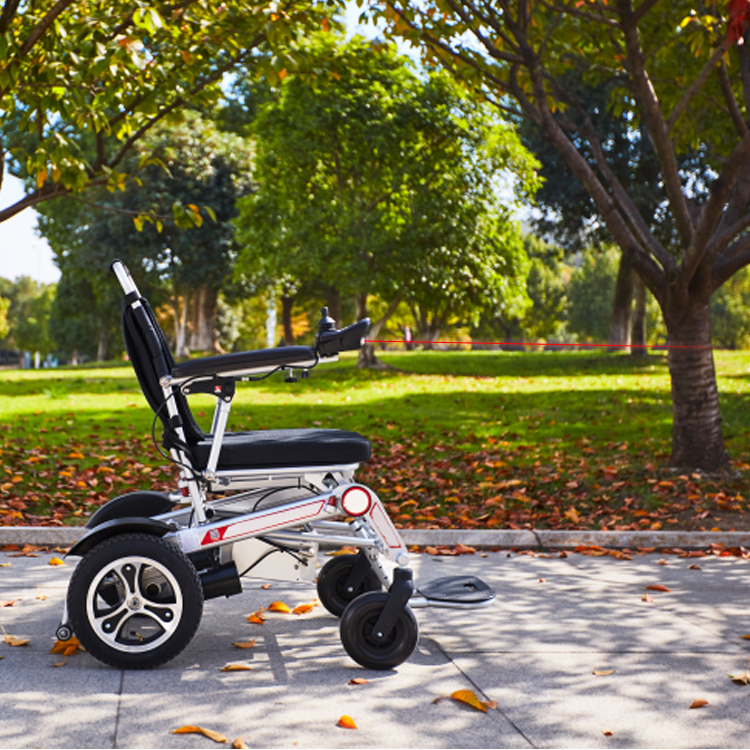Vehicles automàtics accessibles amb cadira de rodes
