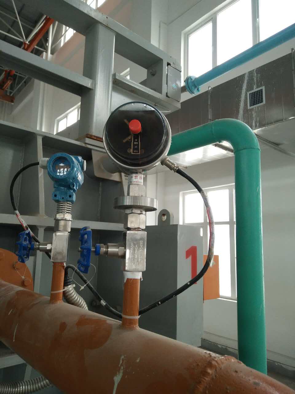 High Temperature Pressure Transmitter Use on Industrial Operating Sites