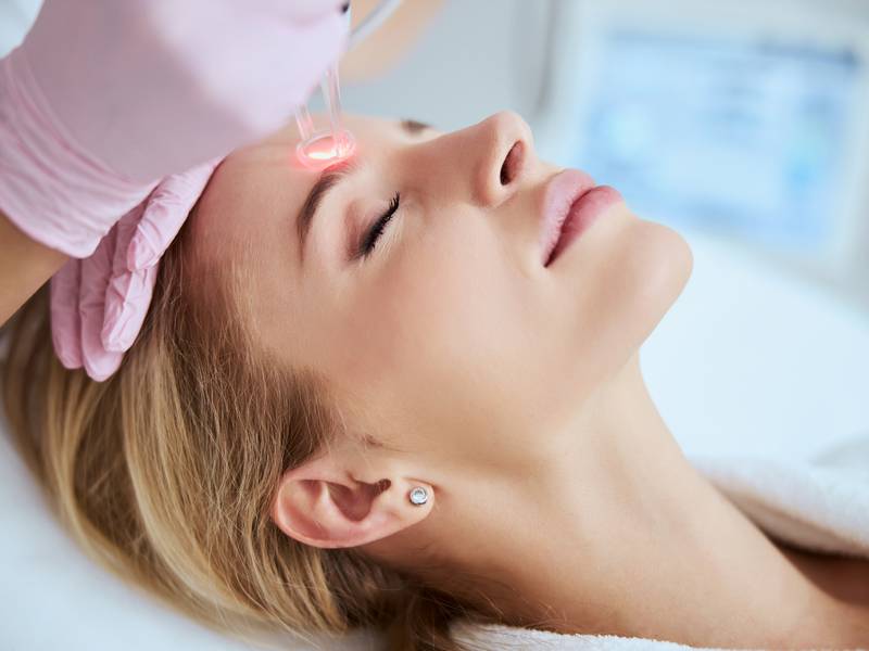 Revolutionizing Skin Tightening and Rejuvenation Treatments: The Power of Fractional CO2 Laser Machines
