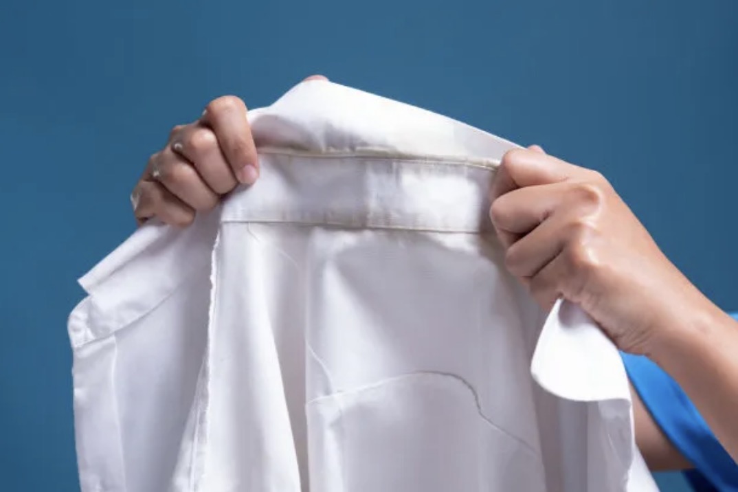 Unveiling the Mystery Behind Clothing Mold: Cleaning, Treatment, and Prevention with Skylark Laundry Care Products
