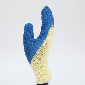 Găng tay làm việc đan với Găng tay tráng cao su có kết cấu
