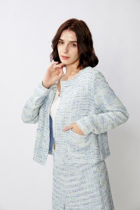 Isitayela sikaChanel Tweed Suit Cardigan & Skirt