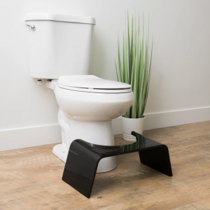 Жешка продажба на Амазон Прилагодена чиста, мала седечка пластична столица за тоалет со чекори