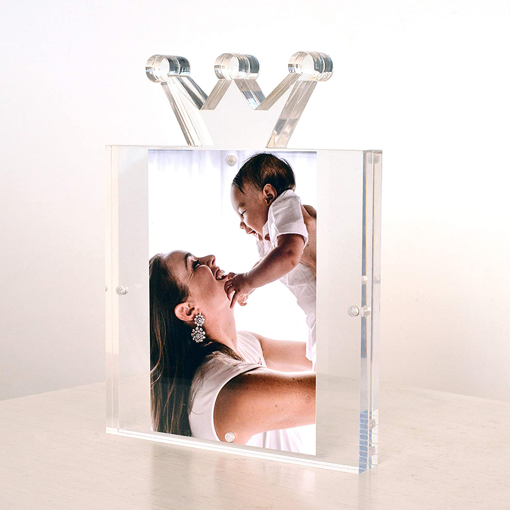 Персонализирана рамка за фотографии со акрилна круна Украсна слатка луцитна рамка за слики за бебиња